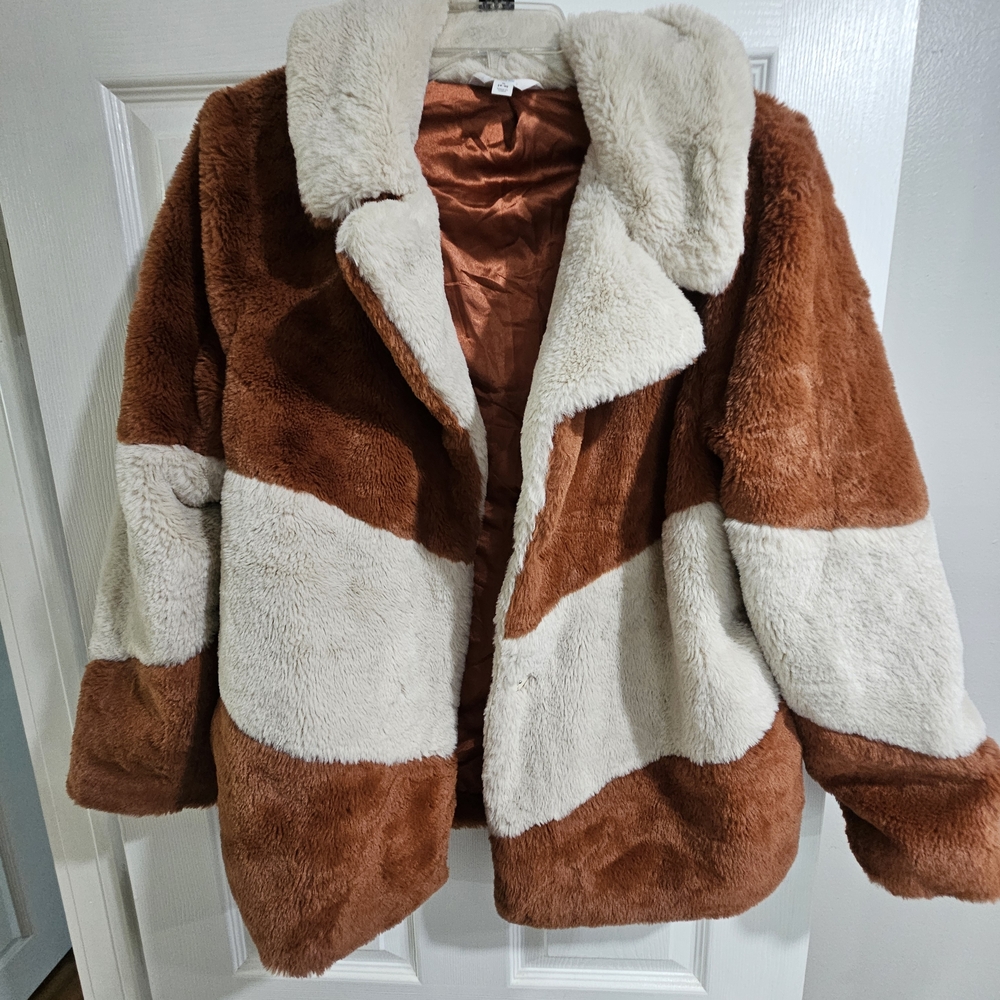Time and Tru Cream Faux Fur Jacket